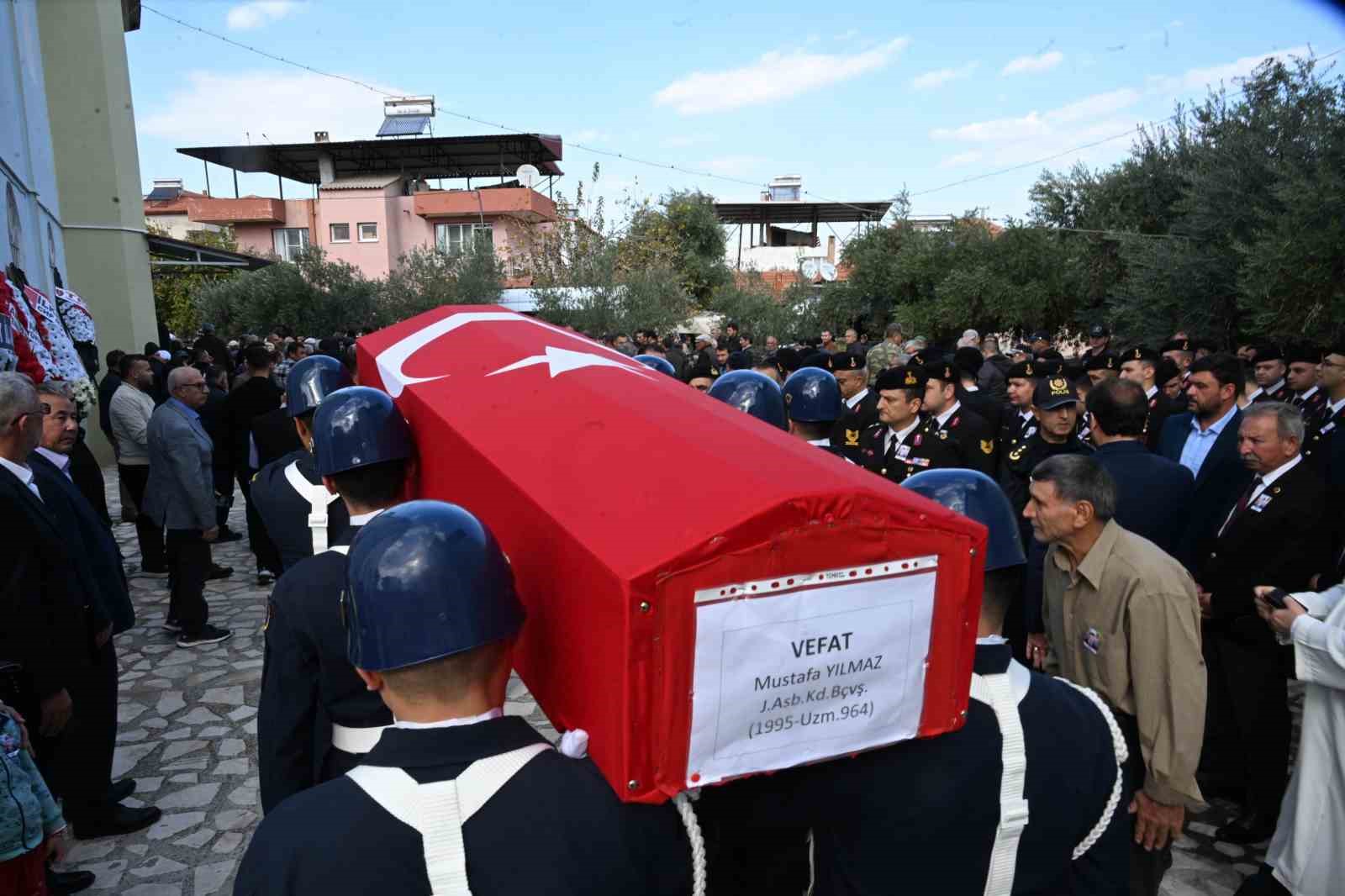 astsubay mustafa yilmaz son yolculuguna ugurlandi 6 u7SfXQr8