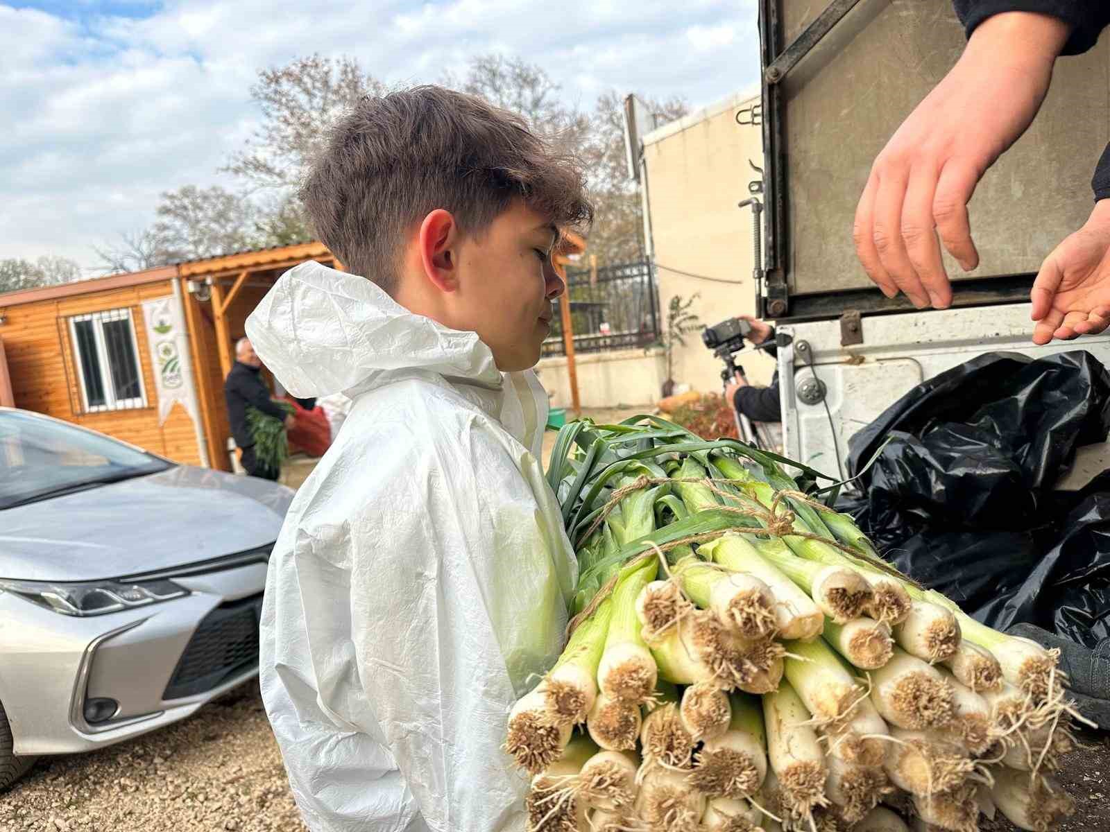 Ata tohumundan ilaç kullanılmadan üretiliyor, Kent Lokantası’ndaki yemeklerde kullanılıyor 6 ata tohumundan ilac kullanilmadan uretiliyor kent lokantasindaki yemeklerde kullaniliyor 2 biFcTnW3