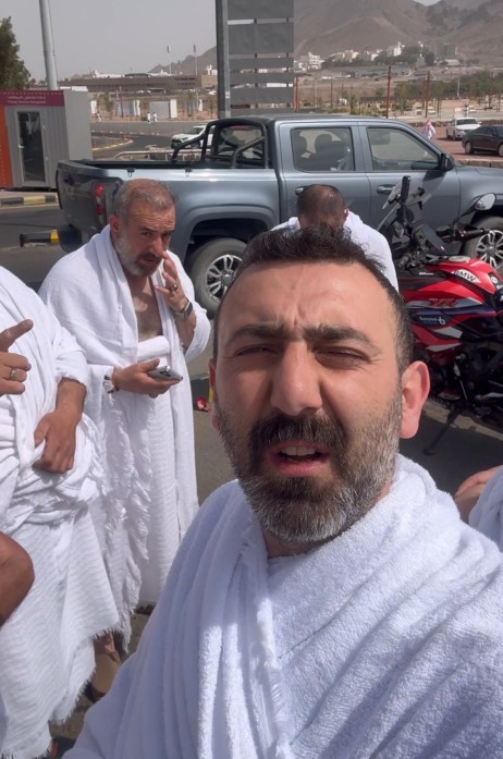 atalarinin develerle gittigi umre yolculugunu onlar motosikletleri ile yapti 7 nSlHTWgQ