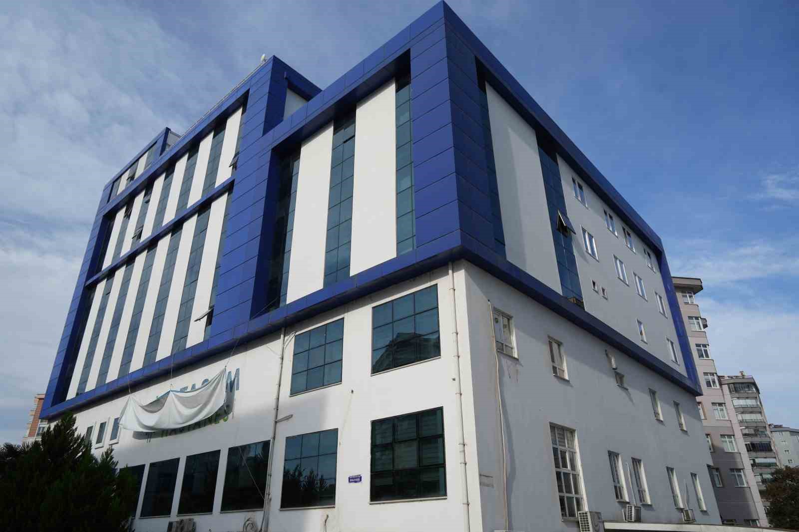 atasam hastanesinde maas krizi suruyor calisanlar 4 aydir maas bekliyor 1 nrgQnieu