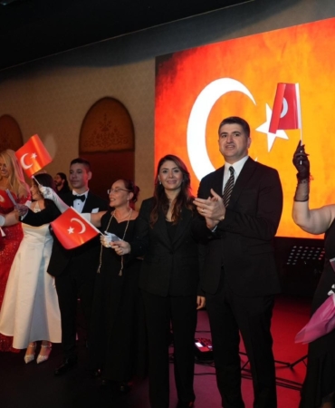 atasehirde-cumhuriyetin-102-yilina-ozel-baloda-unutulmaz-gece-Rlw2MfS7.jpg