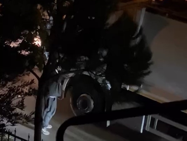 atasehirde-trafikte-cop-kamyonu-soforune-levyeli-saldiri-kamerada-BXrrXIqZ.jpg