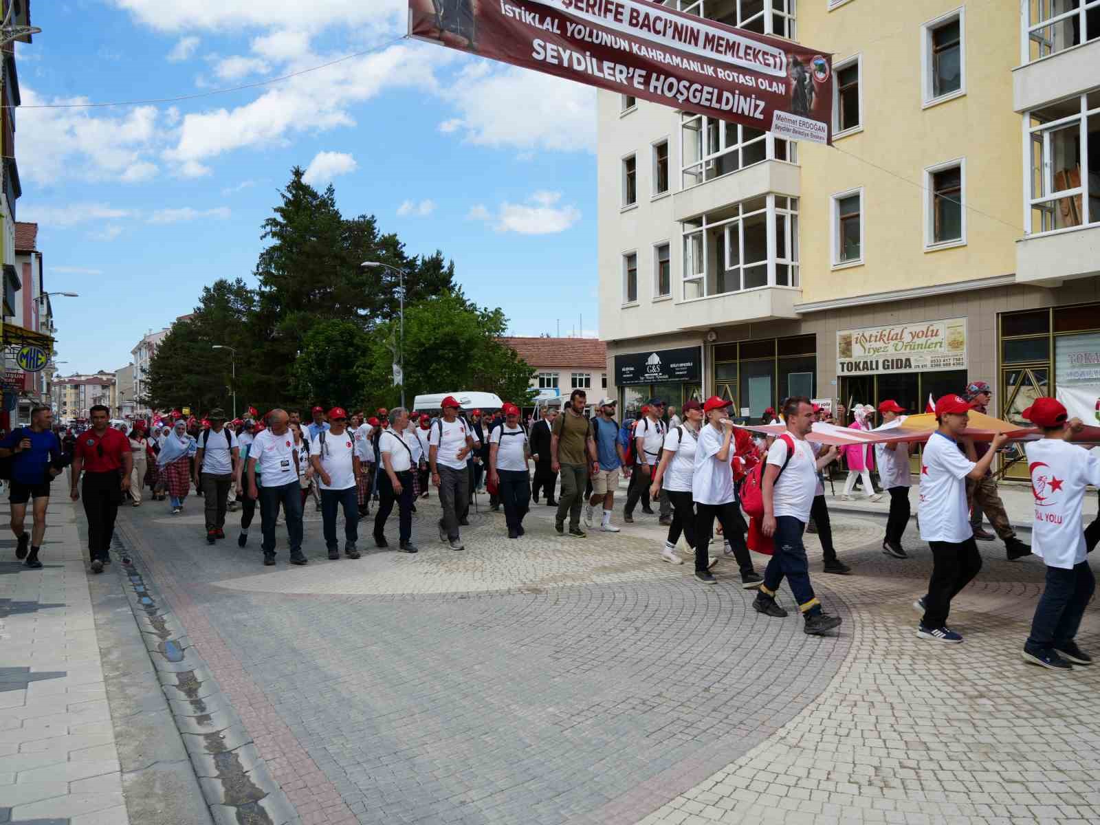 Atatürk ve İstiklal Yolu Yürüyüşü’nde katılımcılar, Seydiler ilçesine ulaştı 7 ataturk ve istiklal yolu yuruyusunde katilimcilar seydiler ilcesine ulasti 3 6YthKdYI