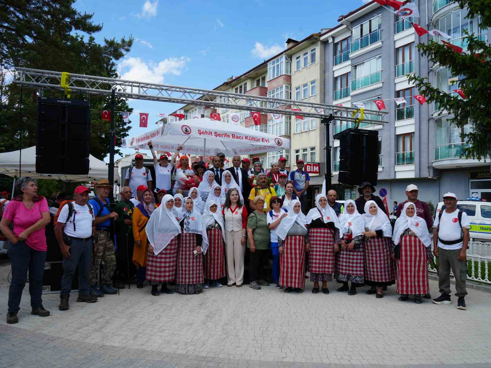 Atatürk ve İstiklal Yolu Yürüyüşü’nde katılımcılar, Seydiler ilçesine ulaştı 8 ataturk ve istiklal yolu yuruyusunde katilimcilar seydiler ilcesine ulasti 4 7EgEkmXH