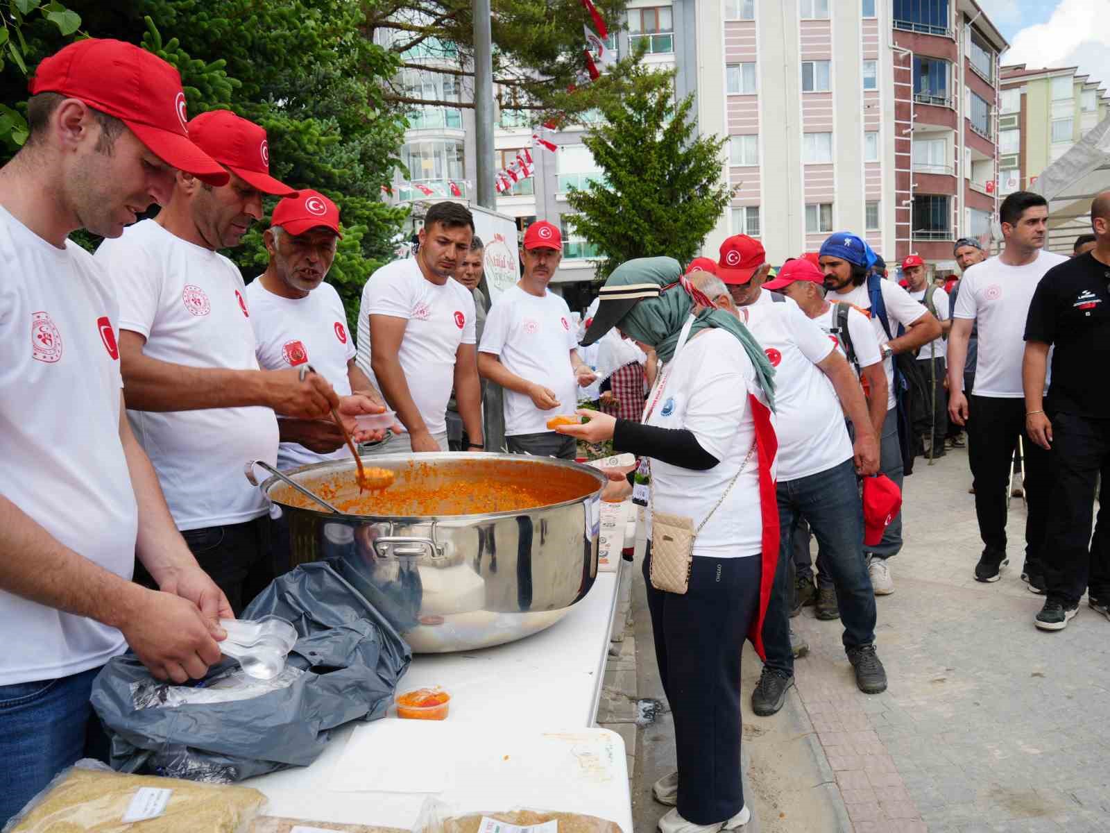 Atatürk ve İstiklal Yolu Yürüyüşü’nde katılımcılar, Seydiler ilçesine ulaştı 11 ataturk ve istiklal yolu yuruyusunde katilimcilar seydiler ilcesine ulasti 7 MdprbKdX