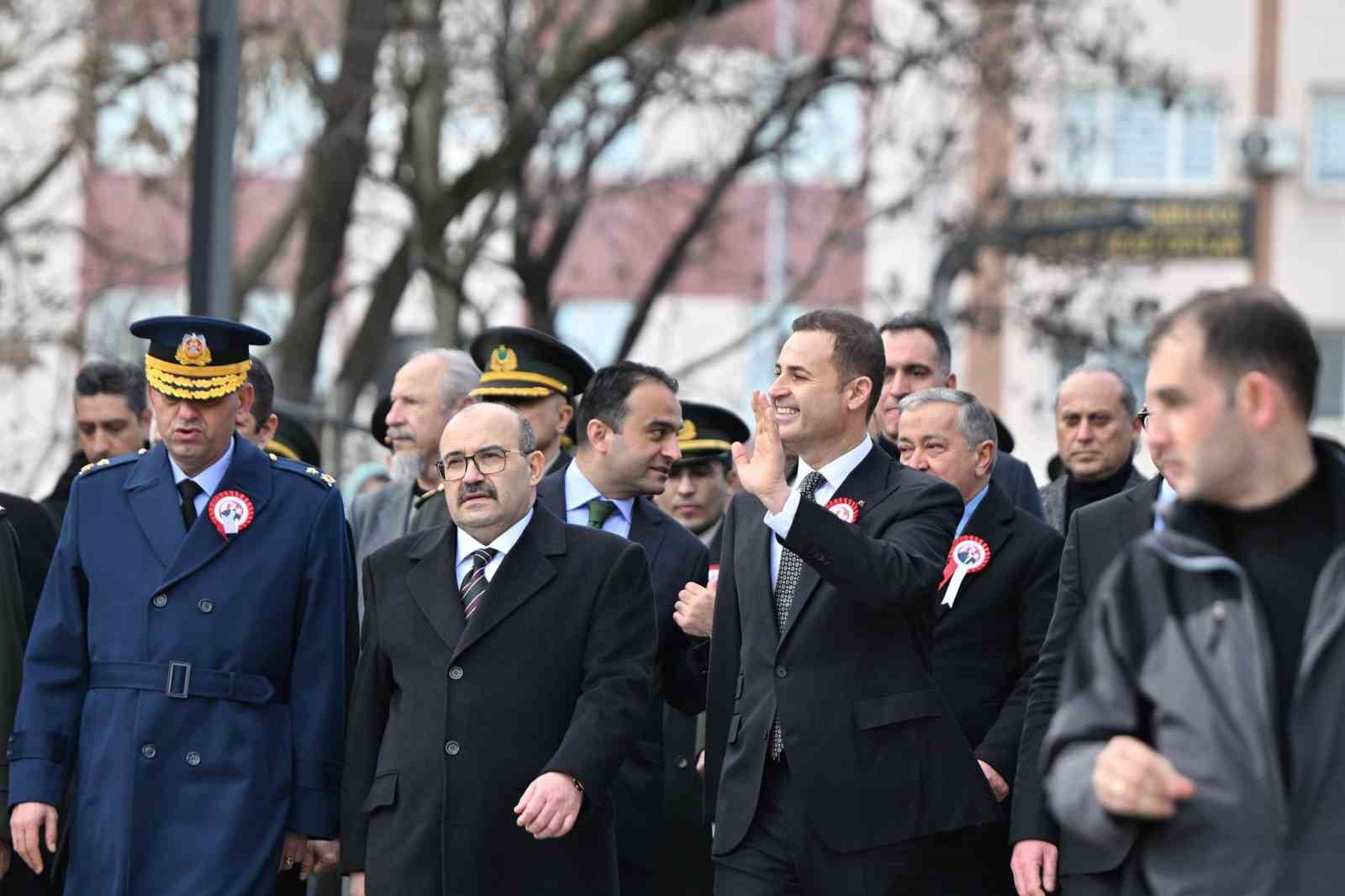 ataturkun balikesire gelisinin 103 yili kutlandi 2 1wiYhkTW