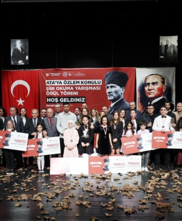 ataya-ozlem-siir-okuma-yarismasinda-duygulu-anlar-yasandi-4pmFUX21.jpg
