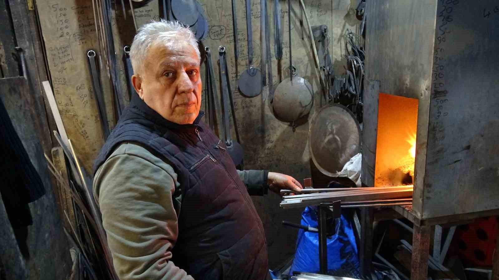 ates basinda 60 yildir demir dovuyor 2 3bOBe7N6