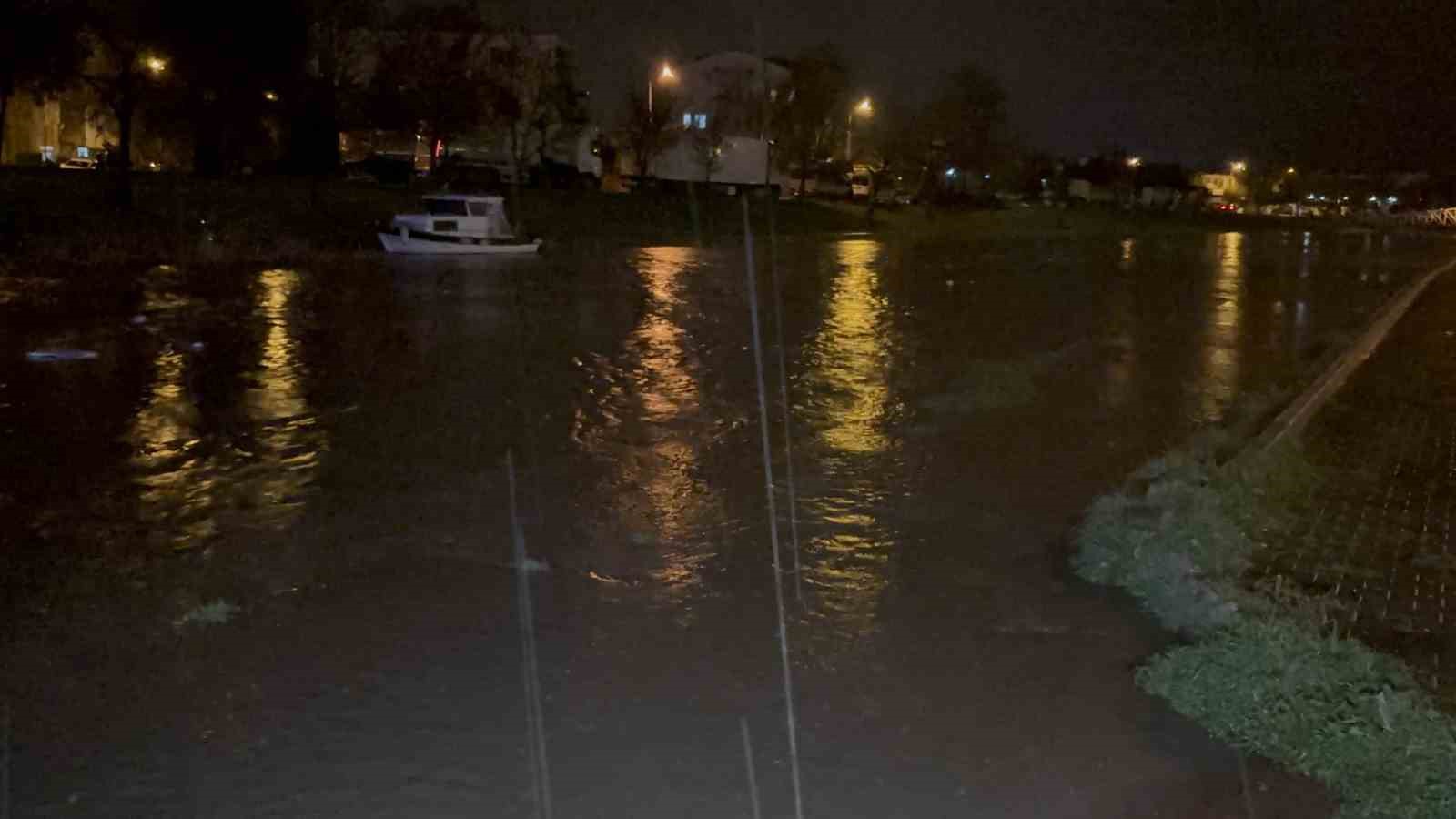atikhisar baraji yuzde 100e ulasti saricay tasti 10 ZCN26bhg