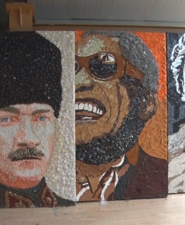 atiklari-sanat-eserine-donusturdu-tablolari-tum-dunyada-yer-buldu-9n8tdPcT.jpg