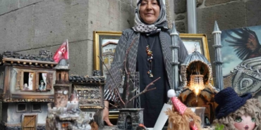 atiklari-sanata-donusturuyor-onun-gozunde-hicbir-sey-cop-degil-zXHTBUb8.jpg