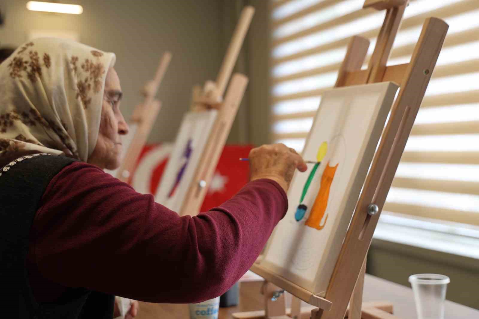 atil bina kadinlar icin sanat merkezine donustu 0 kOU28cqH