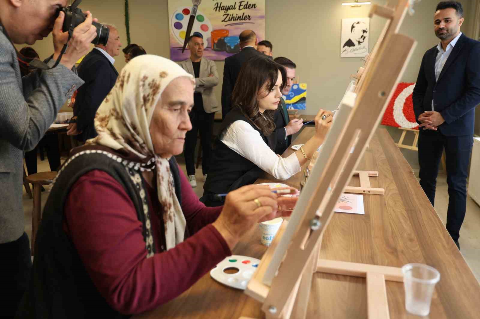 atil bina kadinlar icin sanat merkezine donustu 5 Uqz9UVyI
