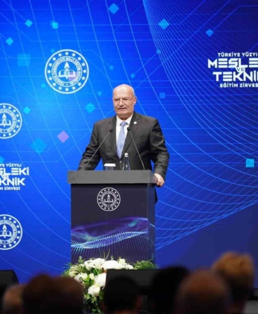 ato-baskani-baran-donusumun-kazanani-nitelikli-insan-kaynagi-yetistiren-ulkeler-olacak-KeCajh62.jpg