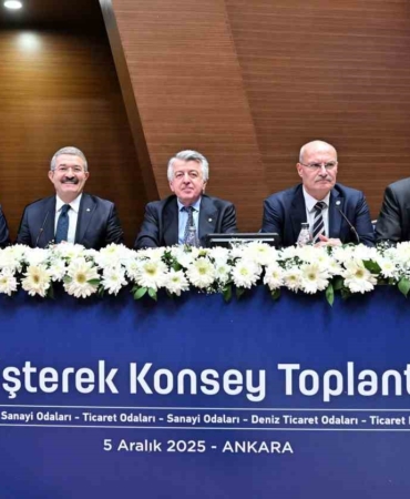 ato-baskani-baran-enflasyonla-mucadelenin-kararlilikla-surdurulmesi-ve-kisa-surede-sonuc-alinmasi-ozel-sektor-UDzyh1Vb.jpg
