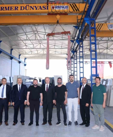 ato-baskani-baran-yuvakoy-mermerciler-sitesinde-sektor-temsilcileriyle-bir-araya-geldi-M8gWD93P.jpg