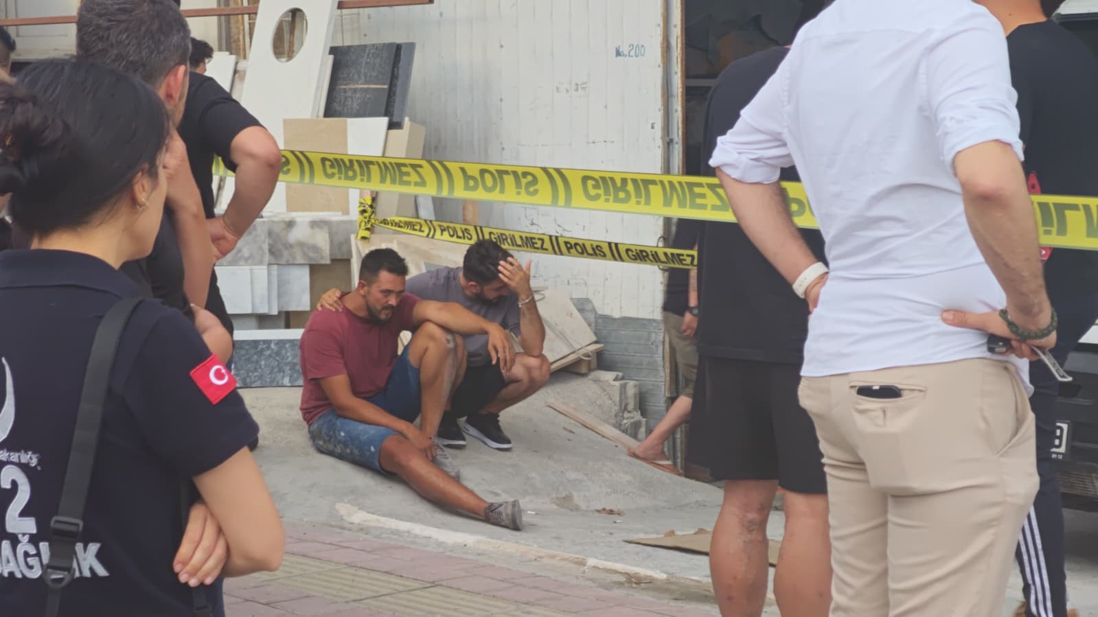 Atölyede başını mermere çarpan genç kadın hayatını kaybetti 5 atolyede basini mermere carpan genc kadin hayatini kaybetti 1 pvVvqaSr