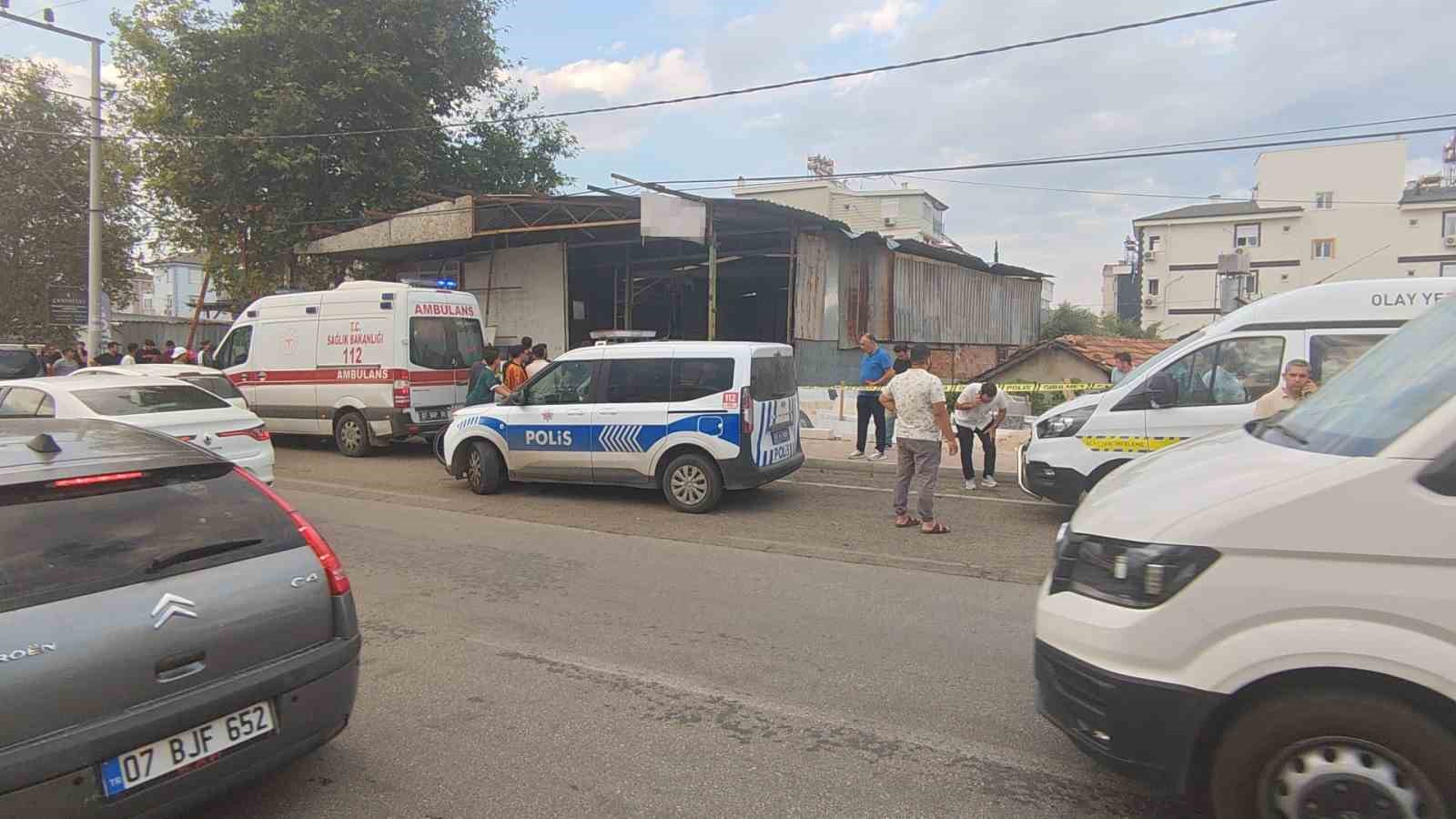 Atölyede başını mermere çarpan genç kadın hayatını kaybetti 6 atolyede basini mermere carpan genc kadin hayatini kaybetti 2 AtuNYr5s