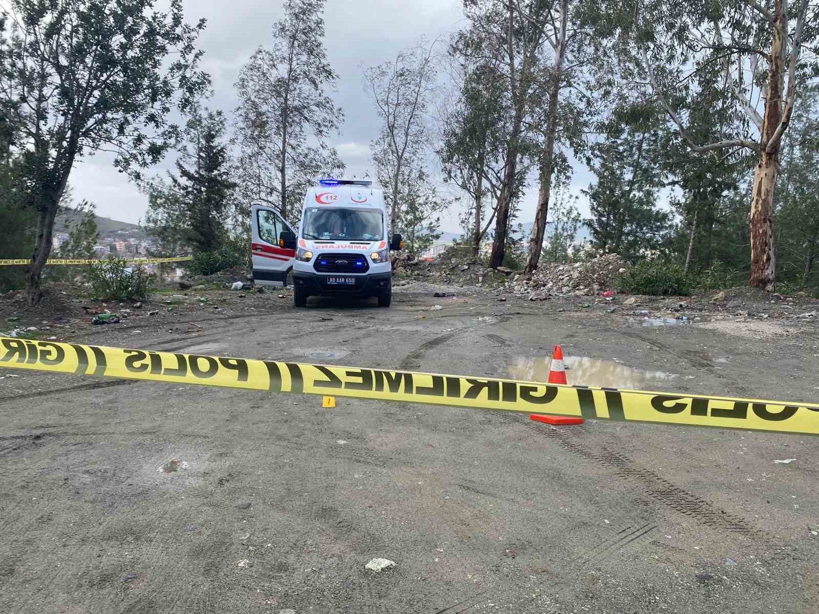 av tufegiyle eski esini oldurup intihar etti 0 rrLlrEij