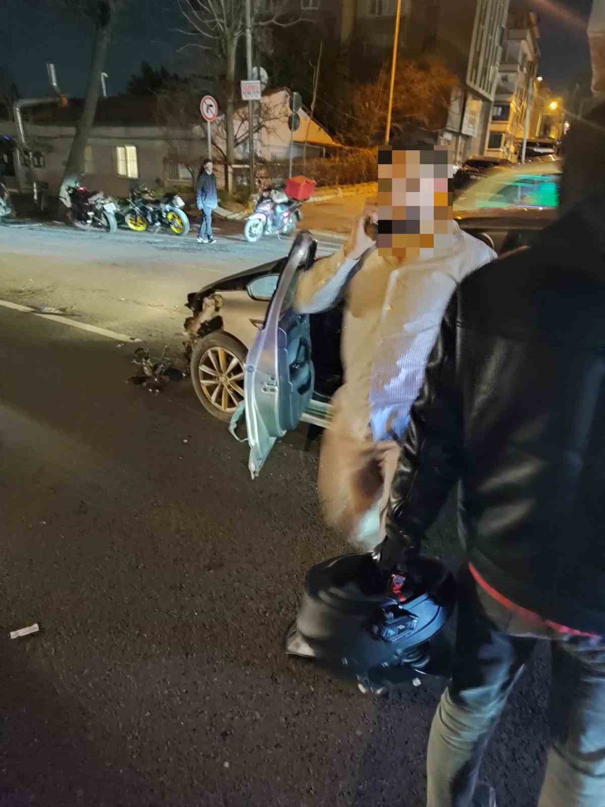 Avcılar’da karşıdan karşıya geçen engelli genç, araba çarpması sonucu hayatını kaybetti 6 avcilarda karsidan karsiya gecen engelli genc araba carpmasi sonucu hayatini kaybetti 2