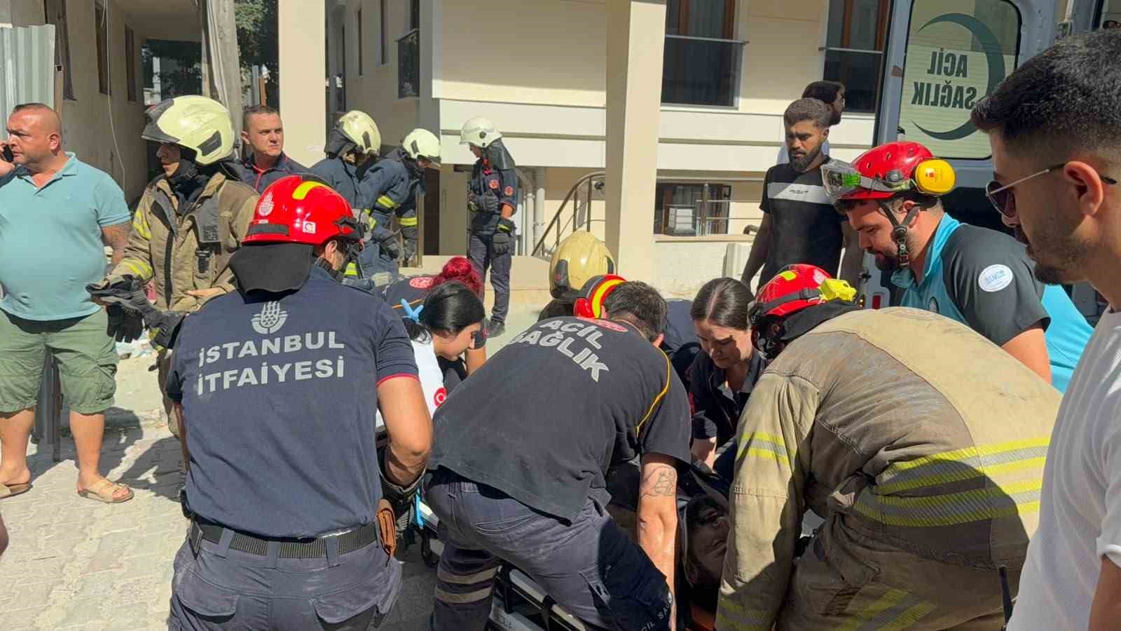 avcilarda kentsel donusum kazasi 1 isci yaralandi 1 AyleVRC3