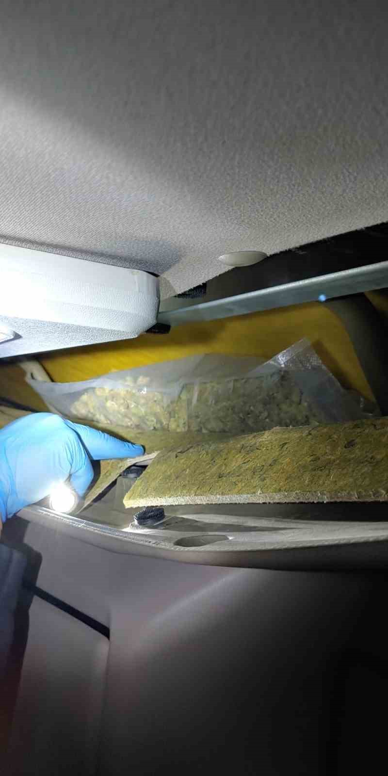 avokado ve mango arasina gizlenen uyusturucular yakalandi 2 HfqhGYFH