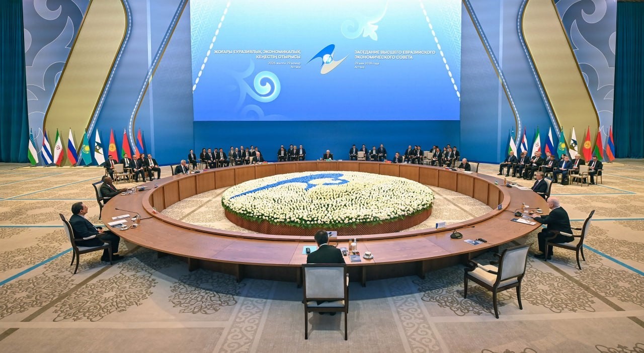Avrasya Ekonomik Birliği üyesi ülkelerin liderleri Astana’da bir araya geldi 14 avrasya ekonomik birligi uyesi ulkelerin liderleri astanada bir araya geldi 10 E6TjTi2N