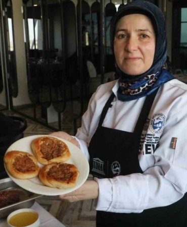 avrupa-birliginden-tescilli-kaytaz-boregi-el-maharetiyle-lezzet-buluyor-767Bksmb.jpg