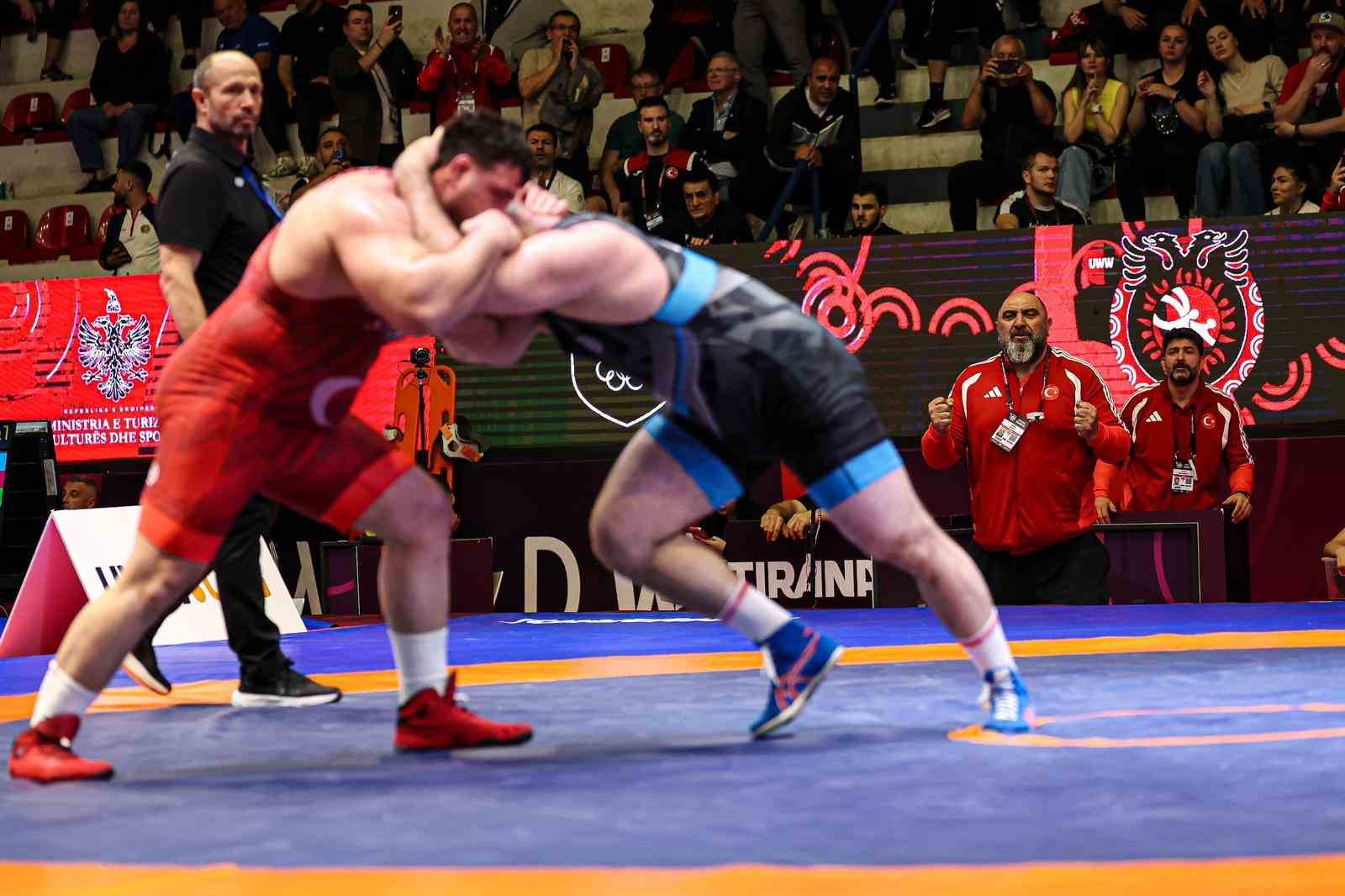 avrupa gures sampiyonasinda 3 yari final 2 IOVT8ZAS