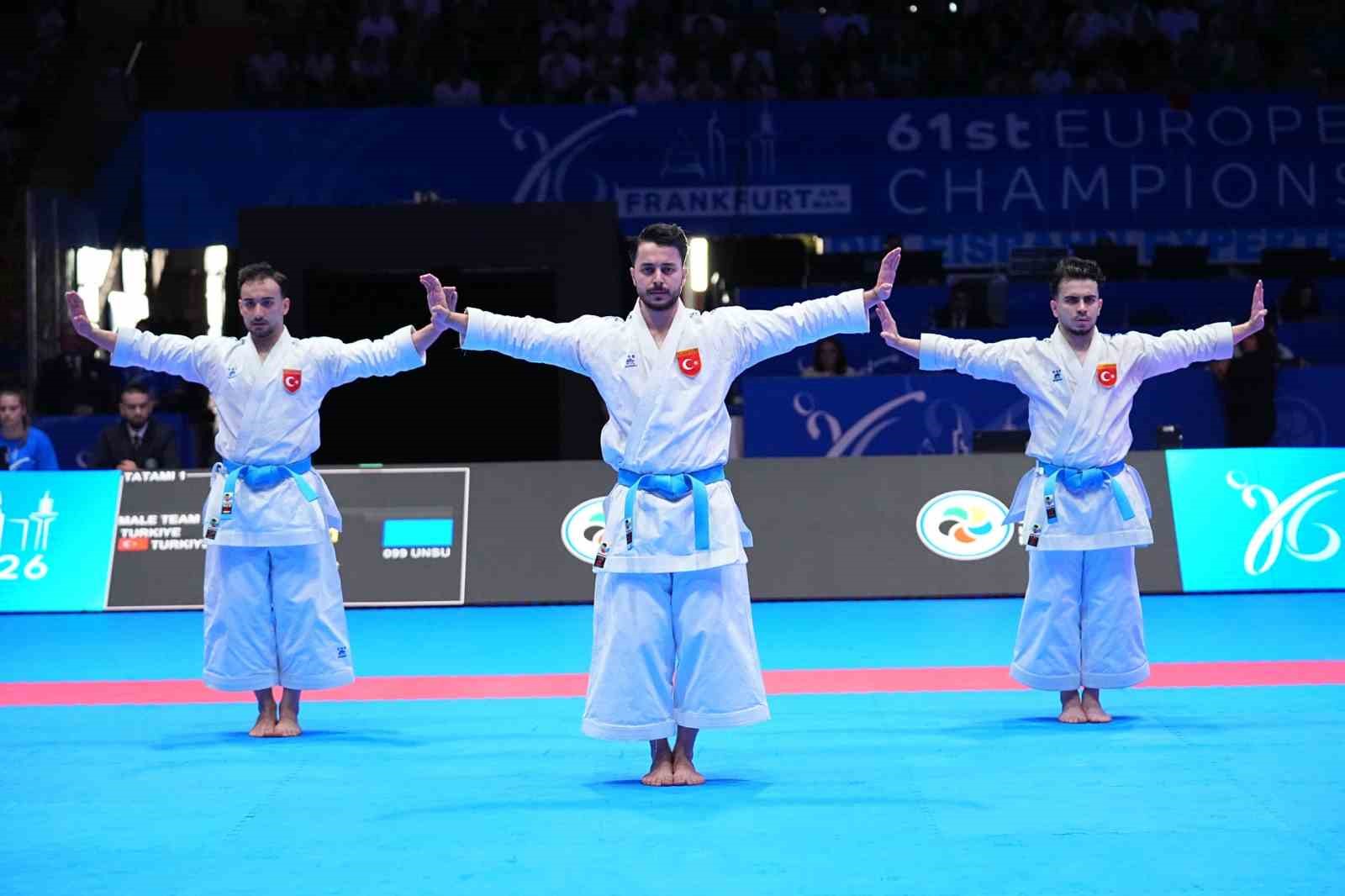 avrupa karate sampiyonasinda millilerden gumus madalya 0 XuLYW3V8