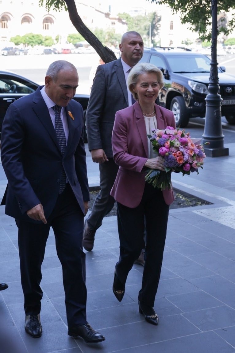 Avrupa Komisyonu Başkanı Leyen, Paşinyan ile görüştü 4 avrupa komisyonu baskani leyen pasinyan ile gorustu 0 QPGRgFBT