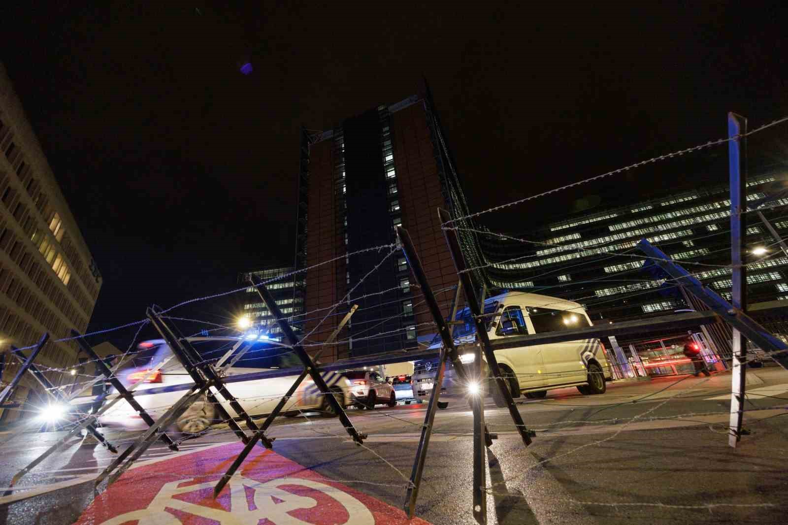 avrupali ciftcilerden ab zirvesinin yapildigi brukselde traktorlu protesto 10 BQ2nV96B