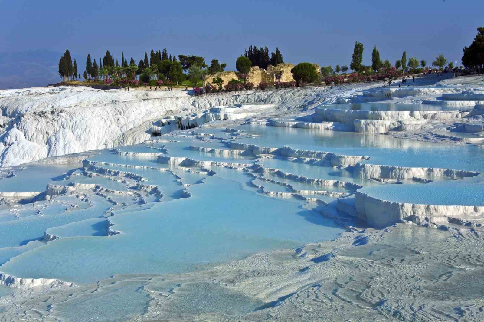 Avrupalı turistlerin dönüşüyle 2026 Pamukkale ve Karahayıt için yıldız yıl olacak 4 avrupali turistlerin donusuyle 2026 pamukkale ve karahayit icin yildiz yil olacak 0 leGYkFLk