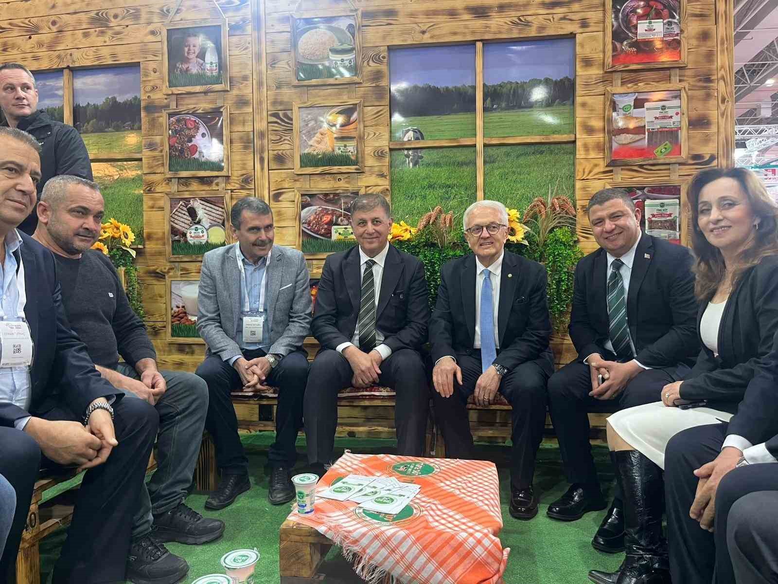 avrupanin dev tarim fuari agroexpo izmirde kapilarini acti 1 lnS4TWye