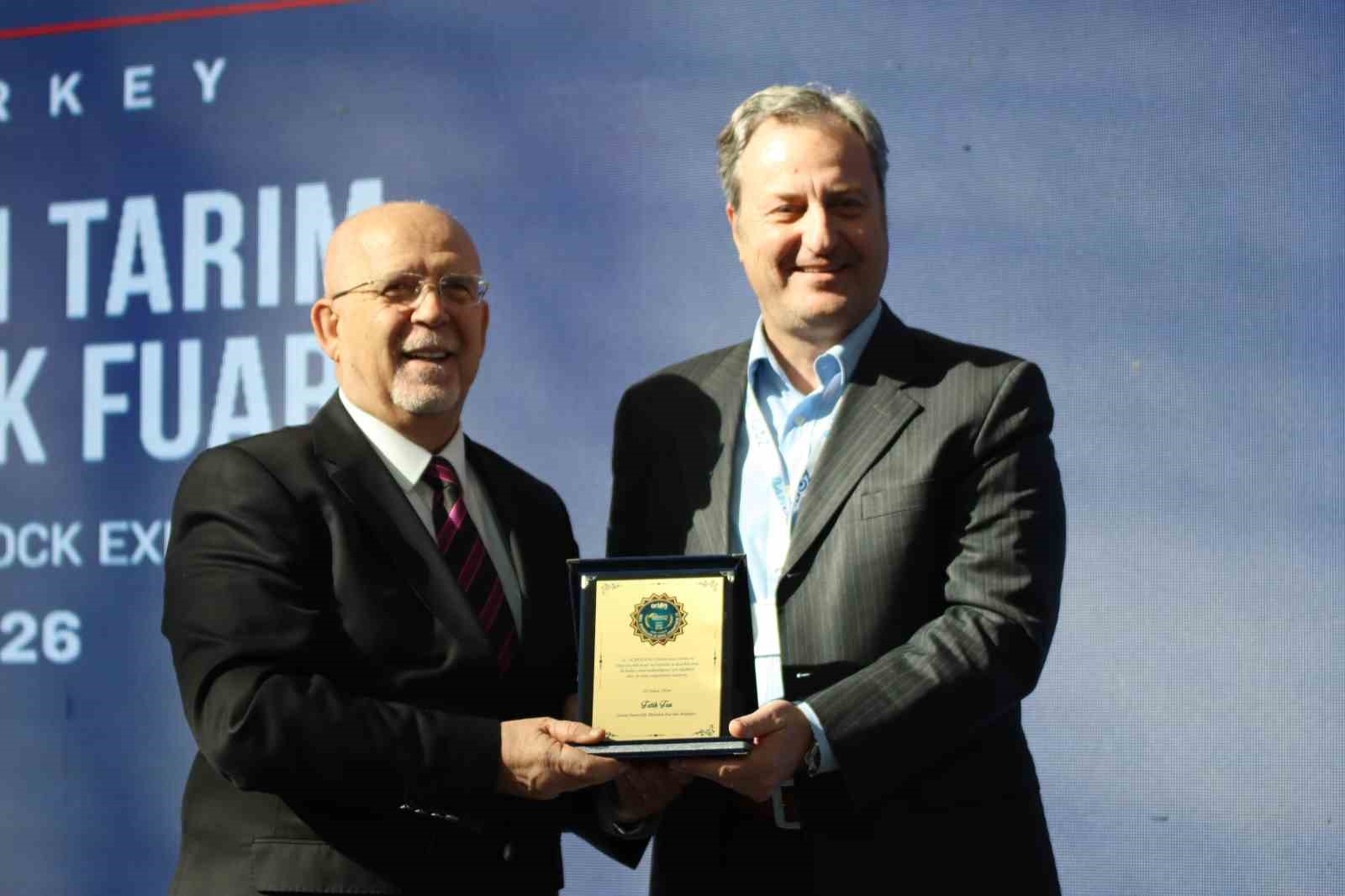 avrupanin dev tarim fuari agroexpo izmirde kapilarini acti 2