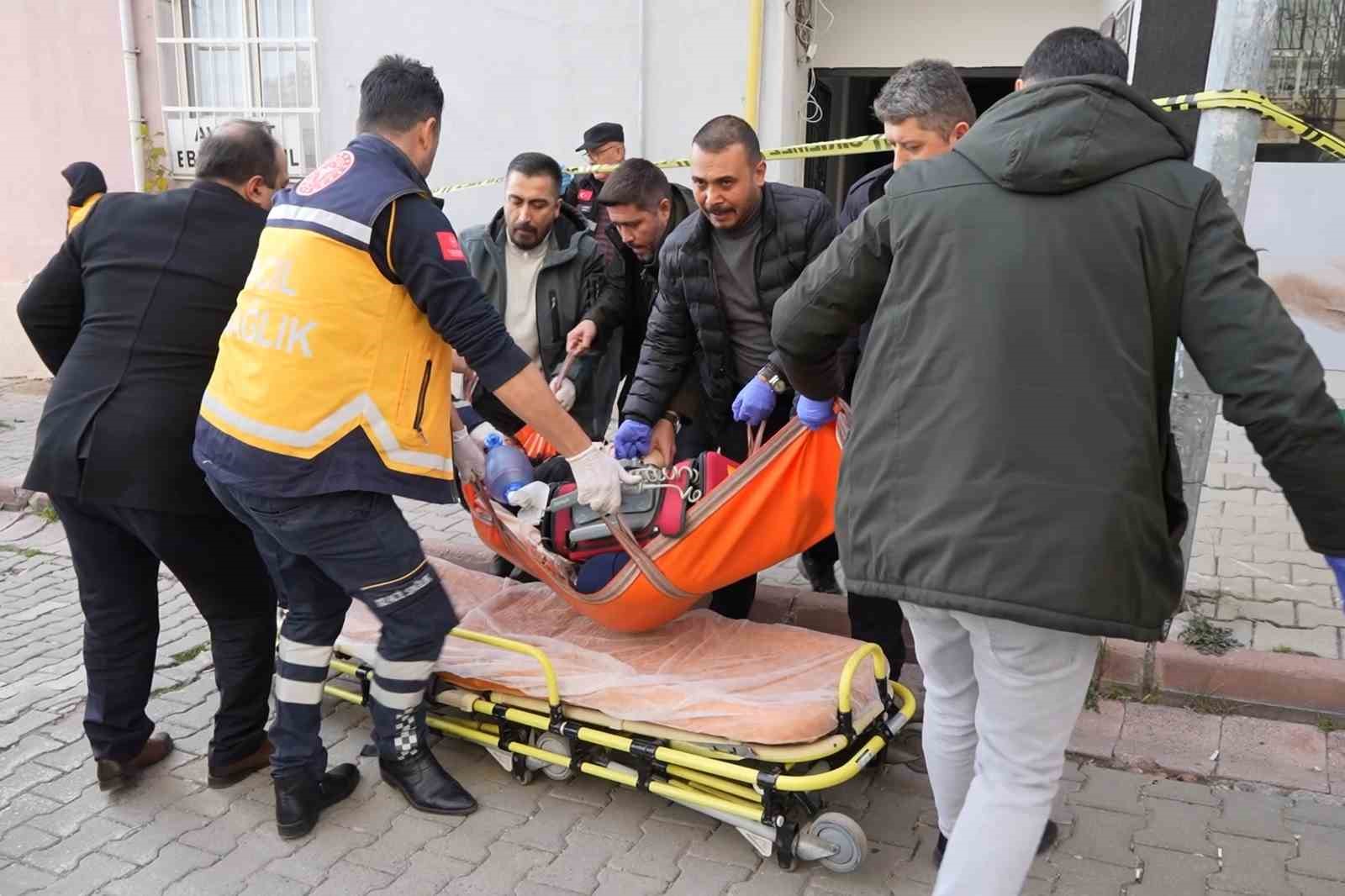 avukatlik burosunda kayinpeder dehseti gelinin kiz kardesini oldurdu gelinini agir yaraladi 0 rng5cugd