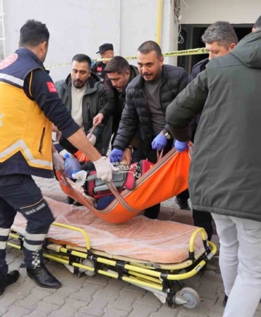 avukatlik-burosunda-kayinpeder-dehseti-gelinin-kiz-kardesini-oldurdu-gelinini-agir-yaraladi-MlOr3jJ7.jpg