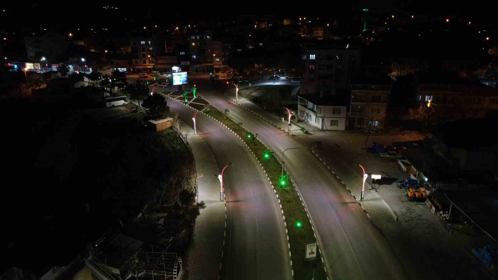 ay yildizli isiklar demirciyi aydinlatti 1 WEQXWX9i