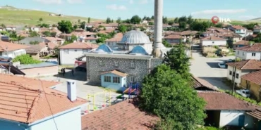 ayagi-yuvasindaki-ipe-takilan-yavru-leylegi-itfaiye-kurtardi-yJADSEut.jpg