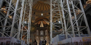 ayasofya-bilim-kurulu-uyesi-prof-dr-ahmet-gulec-ustunde-bulundugumuz-platform-bu-vincleri-tasiyacak-cx8Ckzeg.jpg