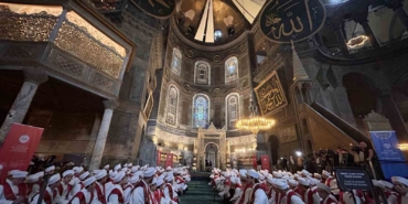 ayasofya-camiinde-15-temmuz-sehitleri-icin-253-hafiz-tarafindan-hatim-duasi-okundu-91jtr8jL.jpg