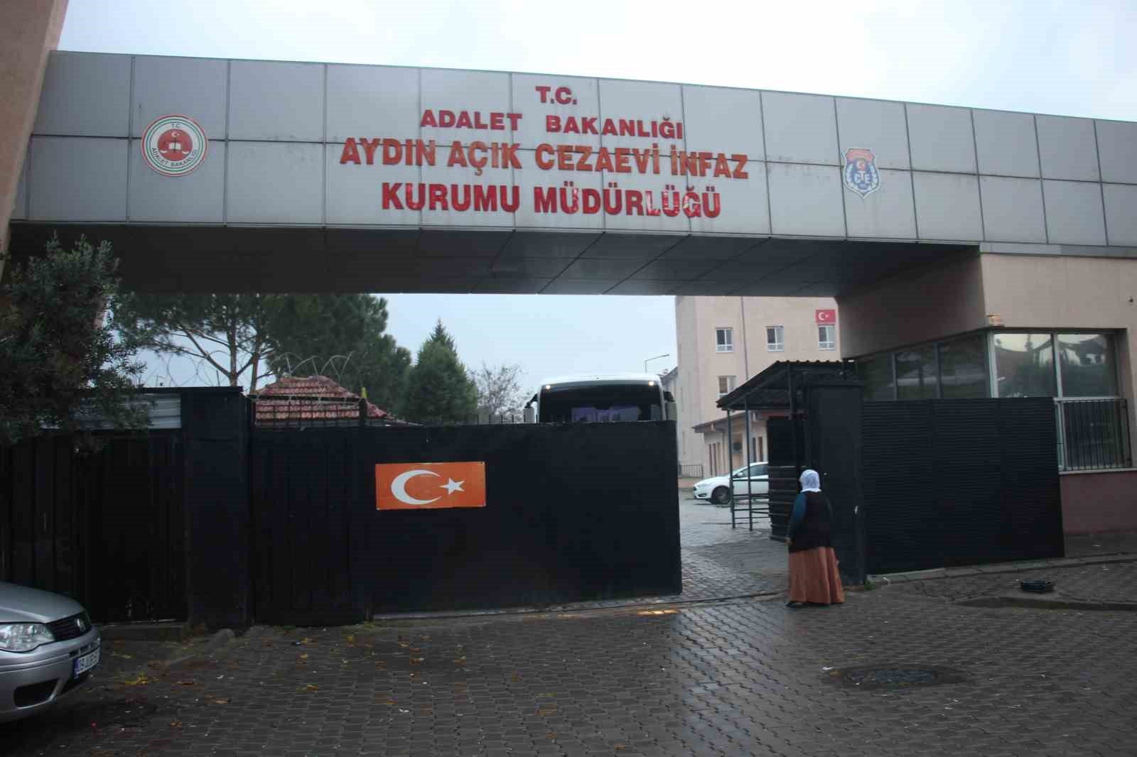 aydin acik cezaevinde tahliye heyecani yaklasik 300 hukumlu serbest kaliyor 4