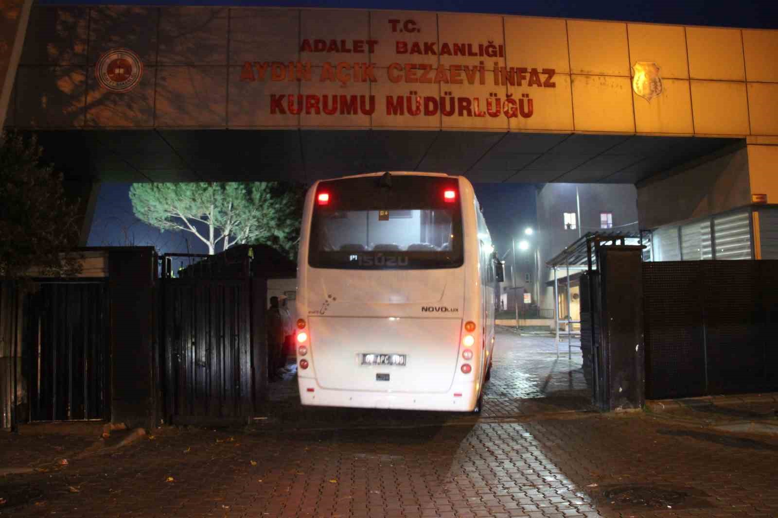 aydin acik cezaevinde tahliye heyecani yaklasik 300 hukumlu serbest kaliyor 6 plLrOiv7