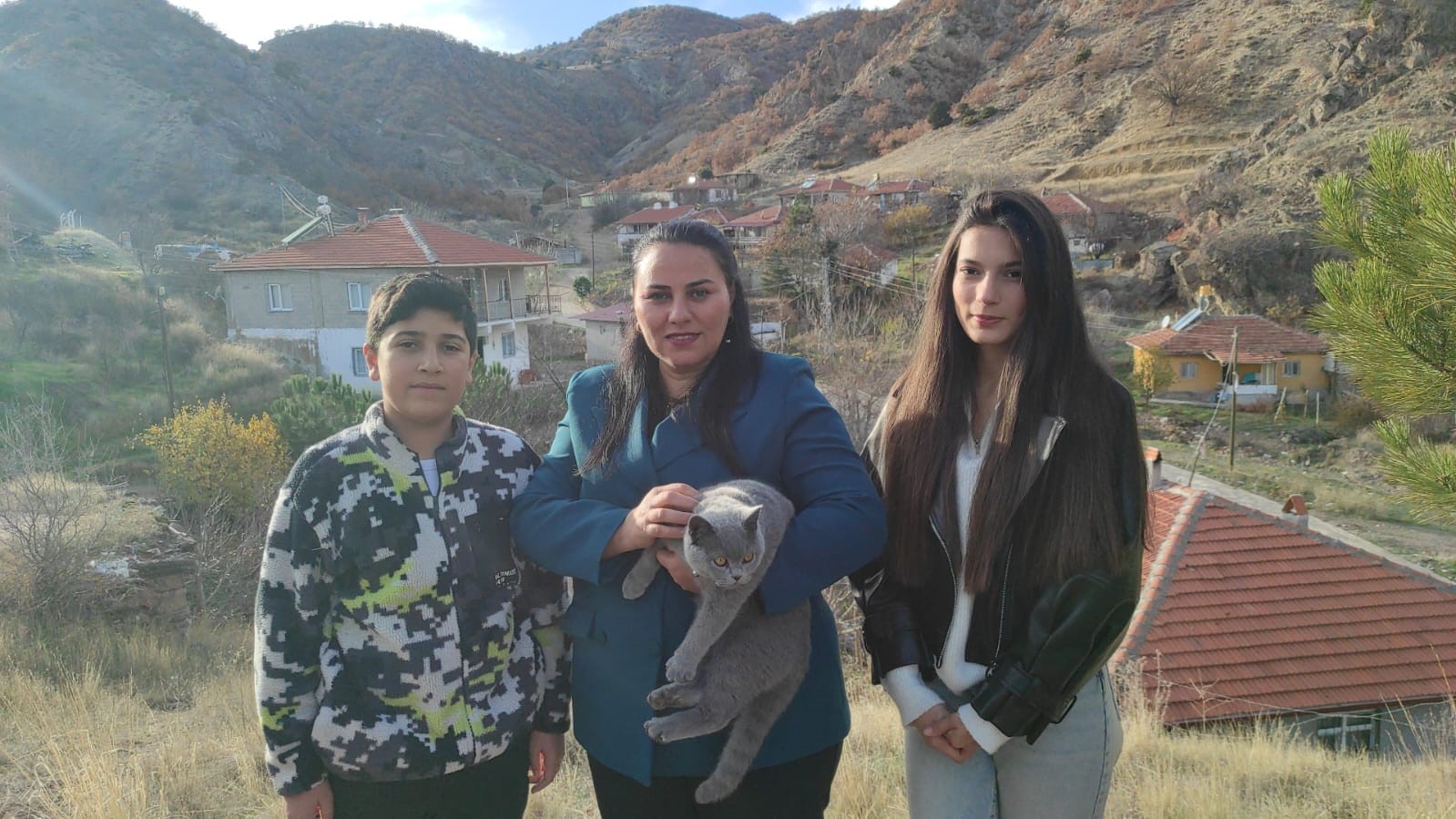 aydincik ilcesinin tek kadin muhtari koyunun sorunlarini tek tek cozuyor 1 7vvHgXk1
