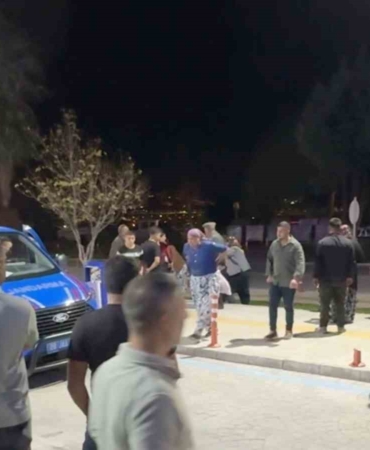 aydinda-cocuklar-yuzunden-aileler-arasinda-bicakli-kavga-2-yarali-PfmNX2JQ.jpg