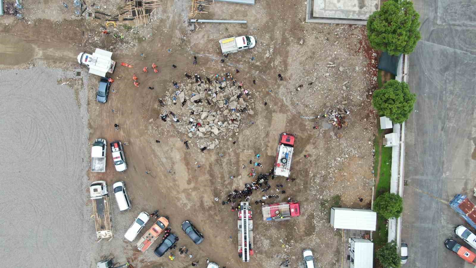 Aydın’da helikopterli kurtarma tatbikatı gerçeğini aratmadı: Tribün çökmesi senaryosunda zamanla yarıştılar 14 aydinda helikopterli kurtarma tatbikati gercegini aratmadi tribun cokmesi senaryosunda zamanla yaristilar 10 SdyhVywR