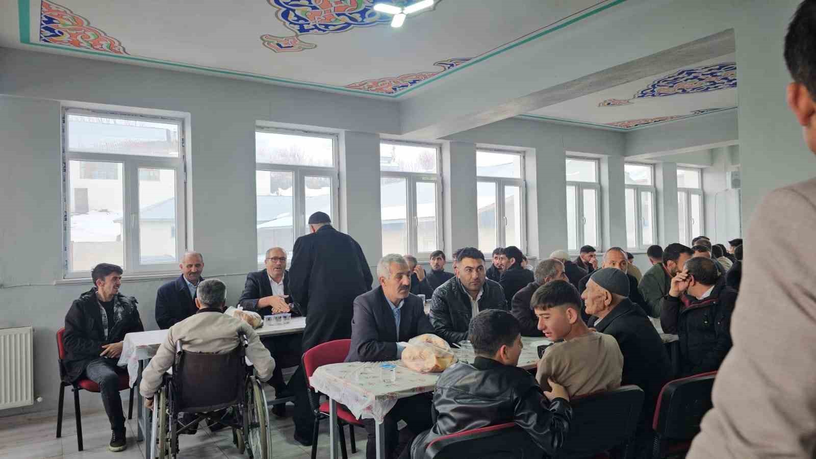 Aydınlar beldesinde bayram geleneği bozulmadı 8 aydinlar beldesinde bayram gelenegi bozulmadi 4 vFgBOdTT