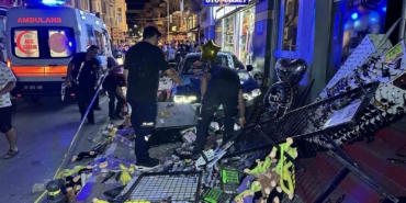 aydinlatma-diregine-carpan-otomobil-kaldirima-cikti-4-yarali-8KwniJNH.jpg