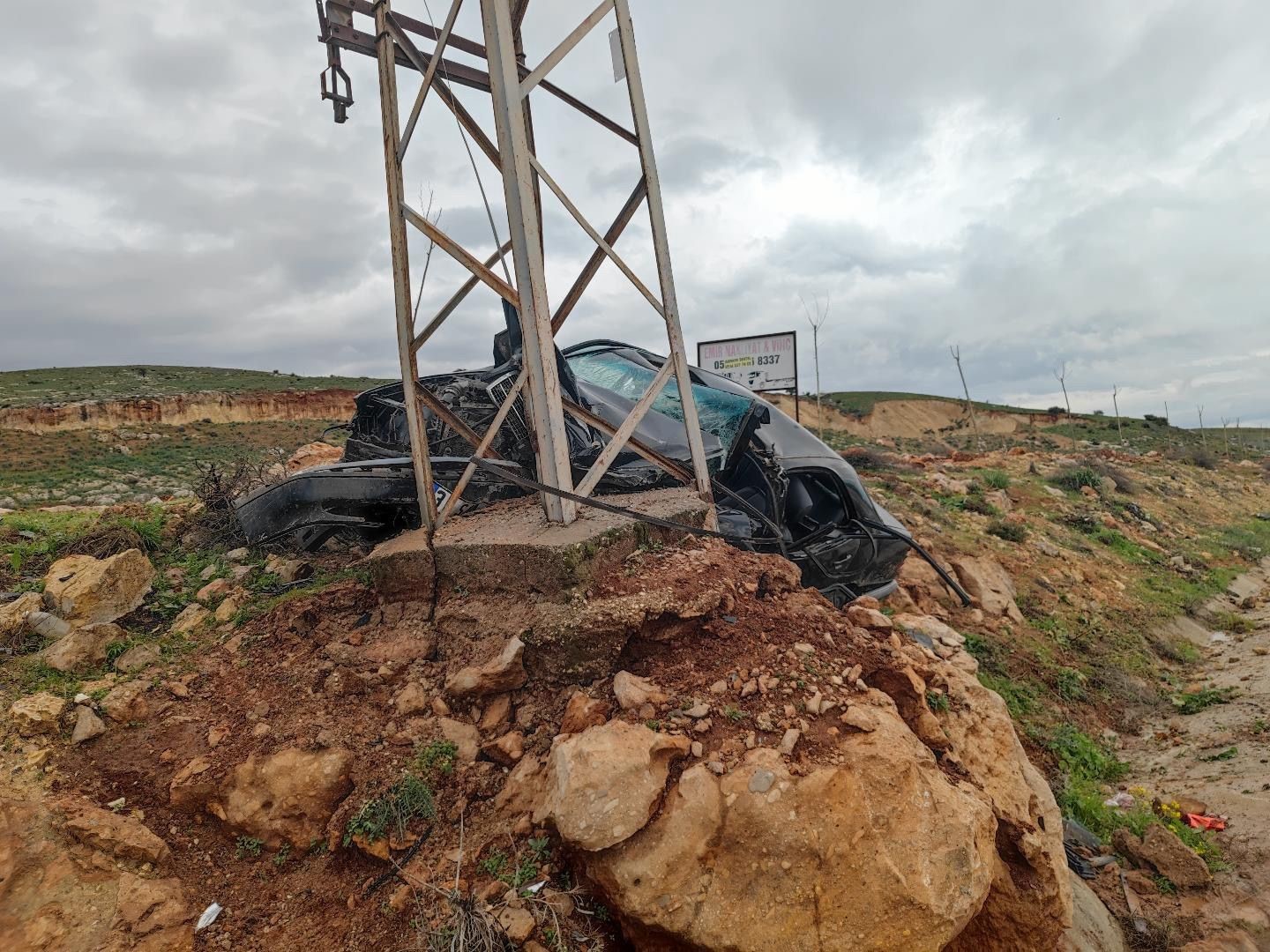 aydinlatma diregine carpan otomobilin surucusu oldu 4 rXHs1hMK