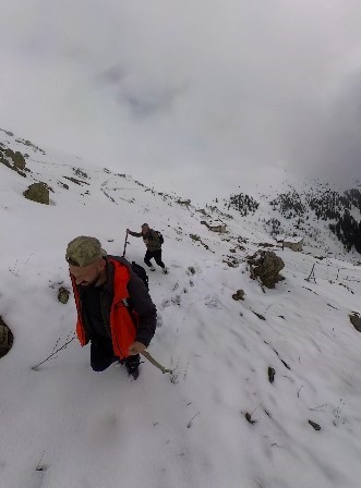 ayilar trabzonda yaylalardan sonra mahallelere dadandi 3 yyivmkcX